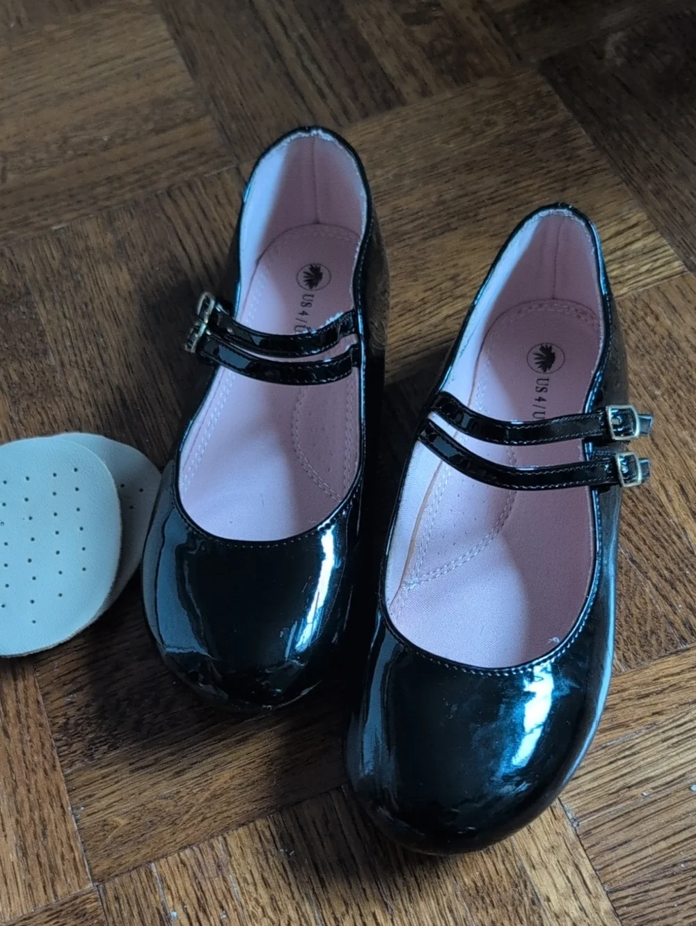 Girls Black Patent Mary Jane Shoes with Pink Lining